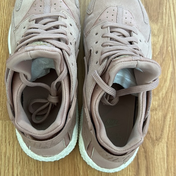 Nike Air Huarache Run Pink size 9.5 - Picture 11 of 13